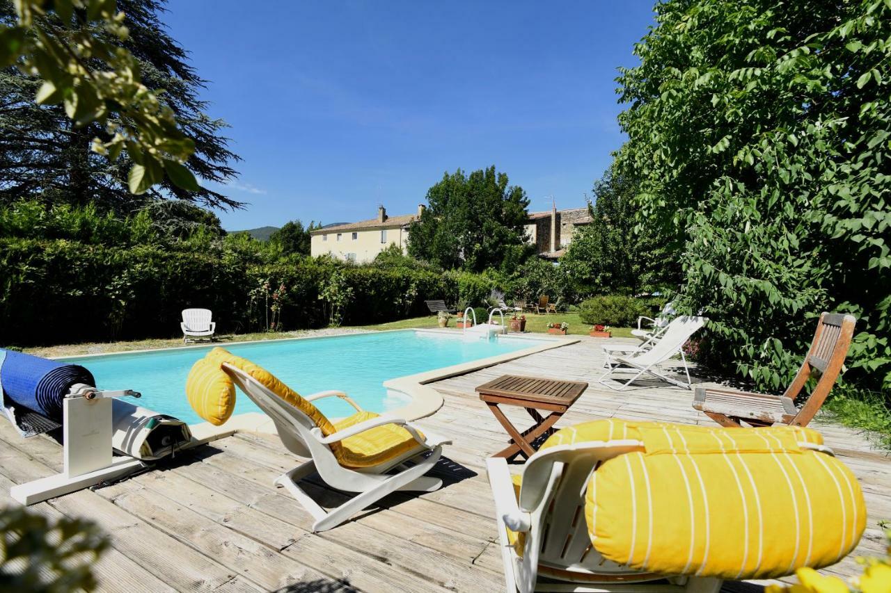 La Tulipe Sauvage Bed & Breakfast Bourdeaux Exterior photo